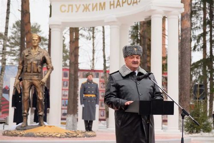 СМИ о нас: КО ДНЮ ГЕРОЕВ ОТЕЧЕСТВА В ПЕРМИ ОТКРЫТ ПАМЯТНИК ОФИЦЕРУ СОБР ГЕРОЮ РОССИИ ФЕДОРУ КУЗЬМИНУ