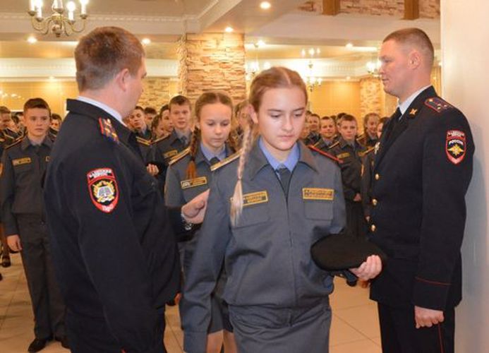 Форменный берет — символ кадетского братства