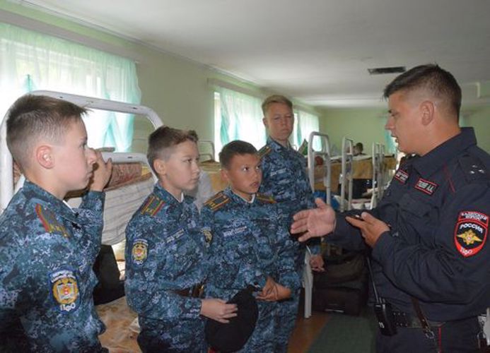 Сменили гражданку на камуфляж