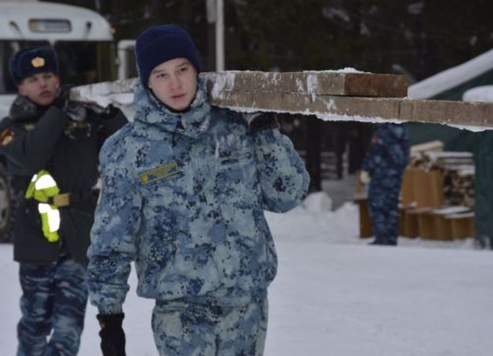 Построим городок за час!