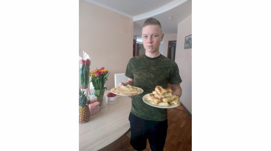 Я – мамин помощник.