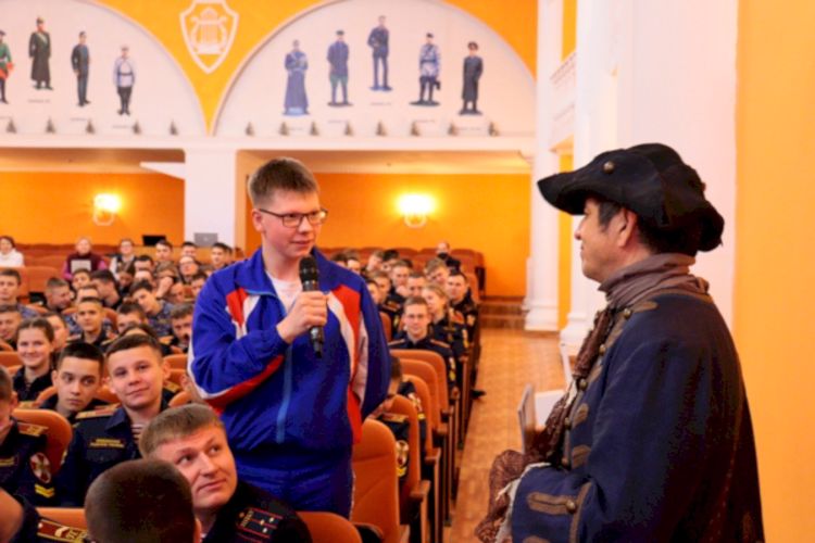 А нам говорят, что Беринг открыл острова Командора!