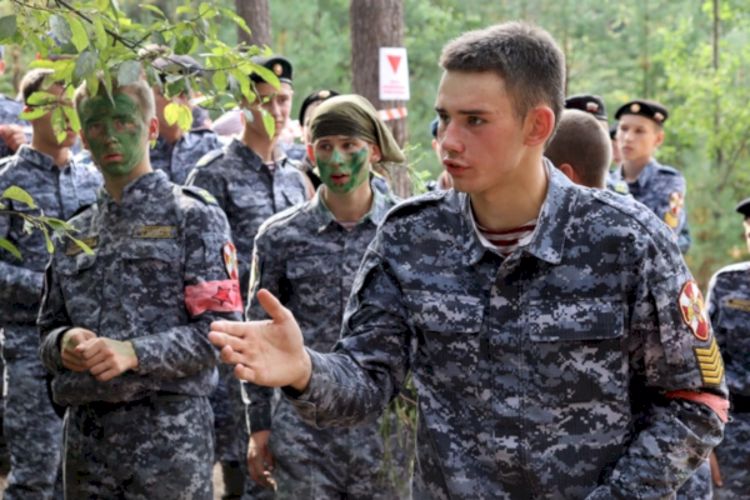 Для юных мальчишеских лет приз первых – «зарничных» – побед