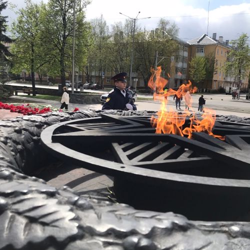 «ПАМЯТИ ПАВШИХ БУДУ ДОСТОИН»