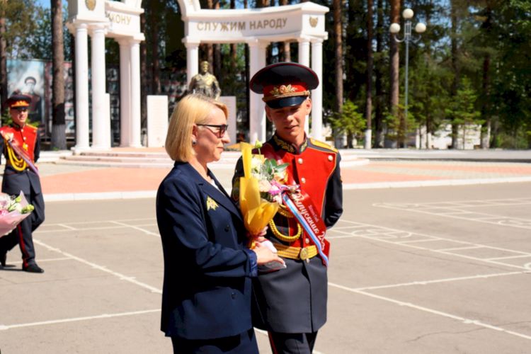 «И новый урок готовит нам жизнь впереди»