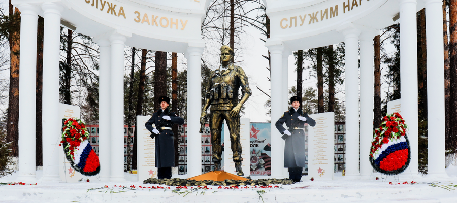 КАДЕТСКОЕ УЧИЛИЩЕ ОТМЕТИЛО ДЕНЬ ГЕРОЕВ ОТЕЧЕСТВА