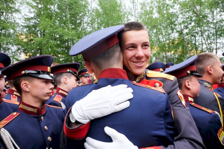 «А лучшее, конечно, впереди!»