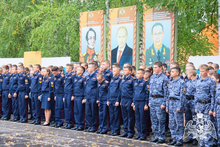 КАДЕТСКОЕ УЧИЛИЩЕ ОТРАБОТАЛО ПРАВИЛА ПОВЕДЕНИЯ В ЭКСТРЕННЫХ СЛУЧАЯХ