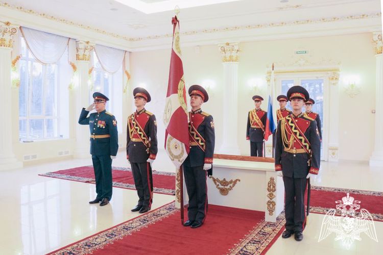 ЗНАМЯ — ЭТО СИМВОЛ ДУХОВНОЙ СИЛЫ, ЧЕСТИ И СЛАВЫ