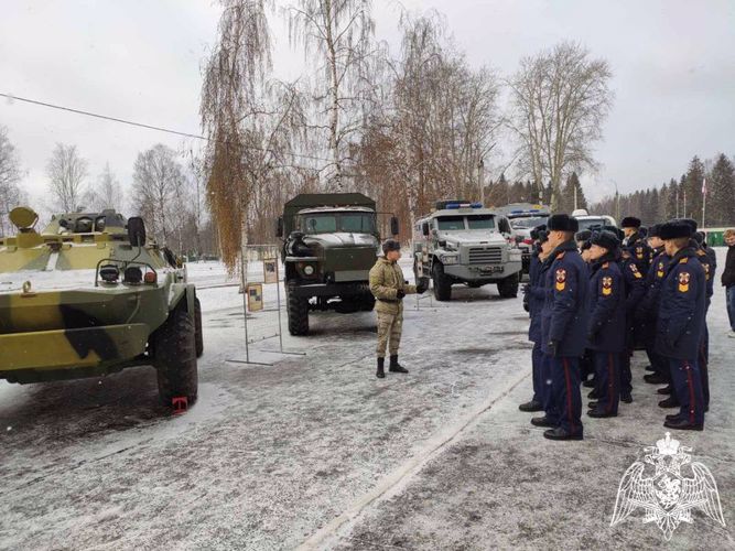 Я В РОСГВАРДИЮ ПОЙДУ! ЗДЕСЬ МЕНЯ НАУЧАТ?
