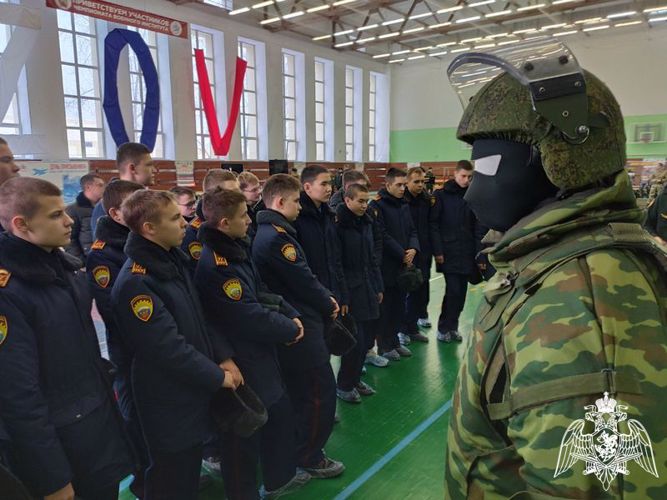 Я В РОСГВАРДИЮ ПОЙДУ! ЗДЕСЬ МЕНЯ НАУЧАТ?