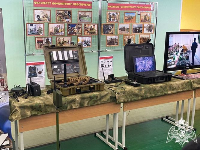 Я В РОСГВАРДИЮ ПОЙДУ! ЗДЕСЬ МЕНЯ НАУЧАТ?