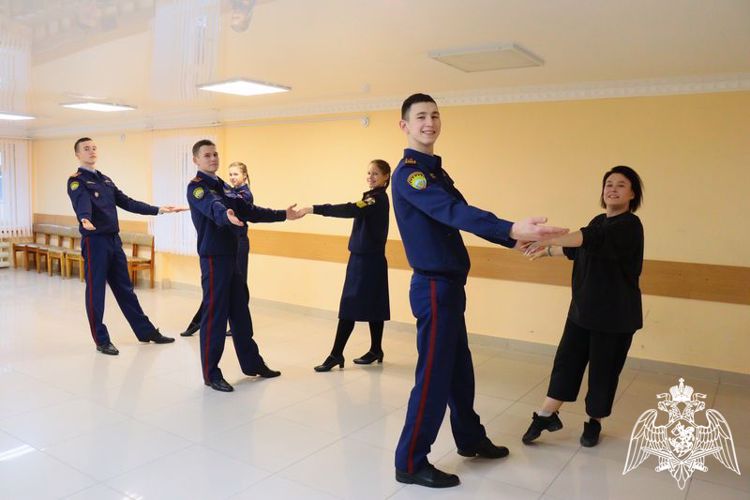 ВСЕ НА БАЛ!
