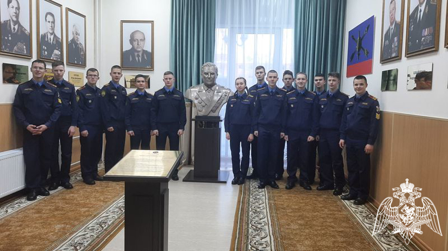 Успех определяют знания