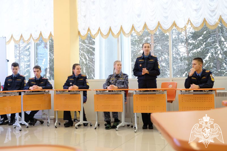 Студенты в гостях у кадет