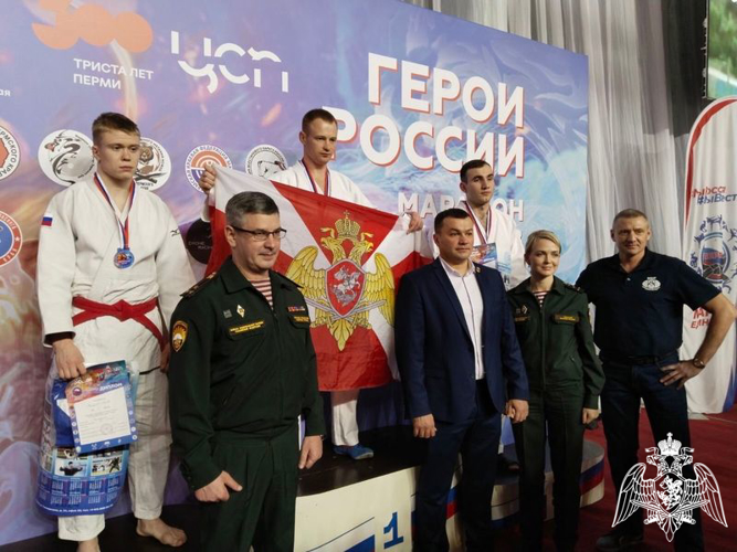 САМООБОРОНА — КЛЮЧ К УВЕРЕННОСТИ
