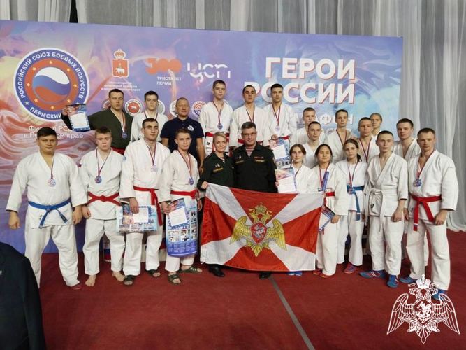 САМООБОРОНА — КЛЮЧ К УВЕРЕННОСТИ