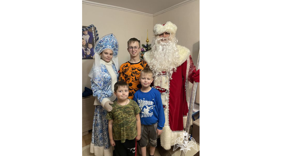 ПРАЗДНИК В ДОМ СТУЧИТСЯ
