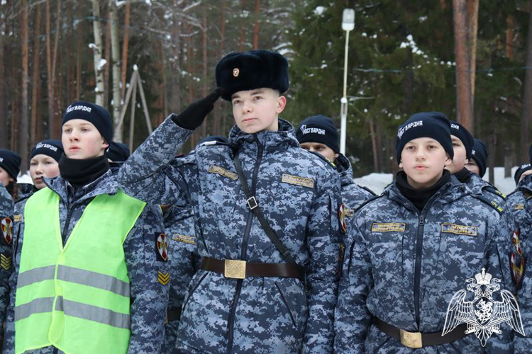 КАДЕТЫ В ЛЕСУ — НОВЫЙ ГОД НА НОСУ!