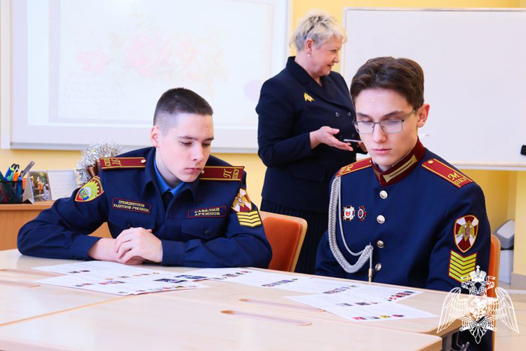 В ОЖИДАНИИ БАЛА