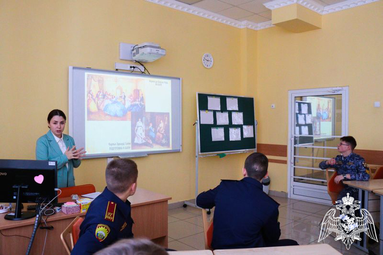 В ОЖИДАНИИ БАЛА
