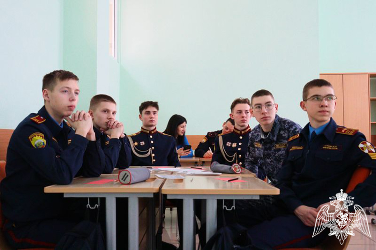 В ОЖИДАНИИ БАЛА