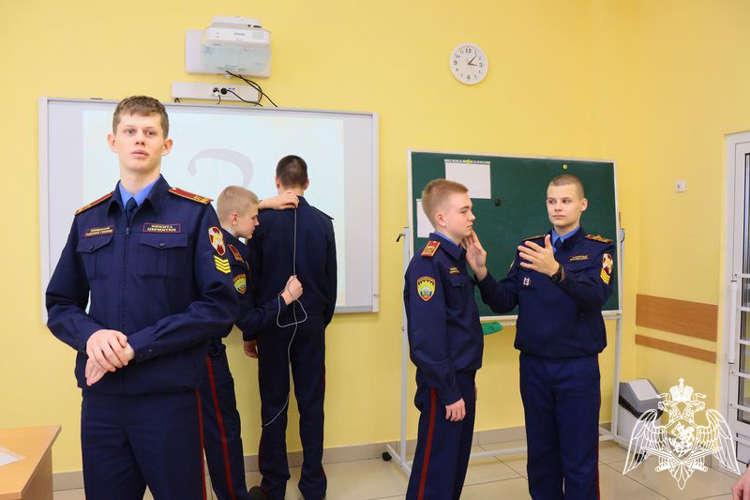 В ОЖИДАНИИ БАЛА