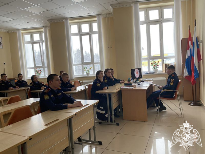 «ДВИЖЕНИЕ ПЕРВЫХ» В КАДЕТСКОМ УЧИЛИЩЕ