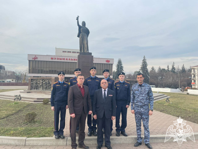 «РУКОПАШНЫЙ БОЙ — ЭТО ИСКУССТВО КОНТРОЛЯ СВОЕГО ТЕЛА И РАЗУМА»