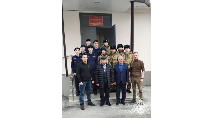 «РУКОПАШНЫЙ БОЙ — ЭТО ИСКУССТВО КОНТРОЛЯ СВОЕГО ТЕЛА И РАЗУМА»