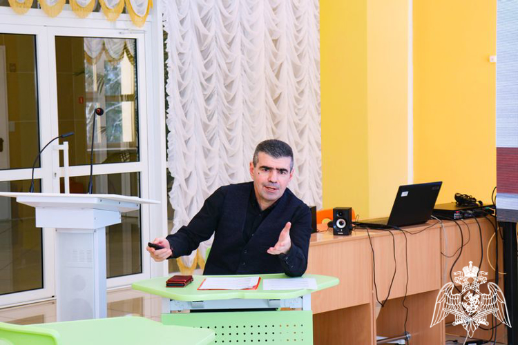 Не на словах, а на деле: как воспитать патриота