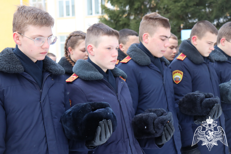 МЫ НИЗКО СКЛОНЯЕМ ГОЛОВЫ ПЕРЕД ВАШИМ БЕССМЕРТИЕМ
