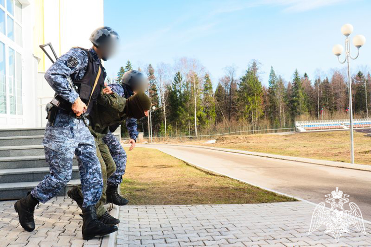 Тяжело в учении — легко в бою!