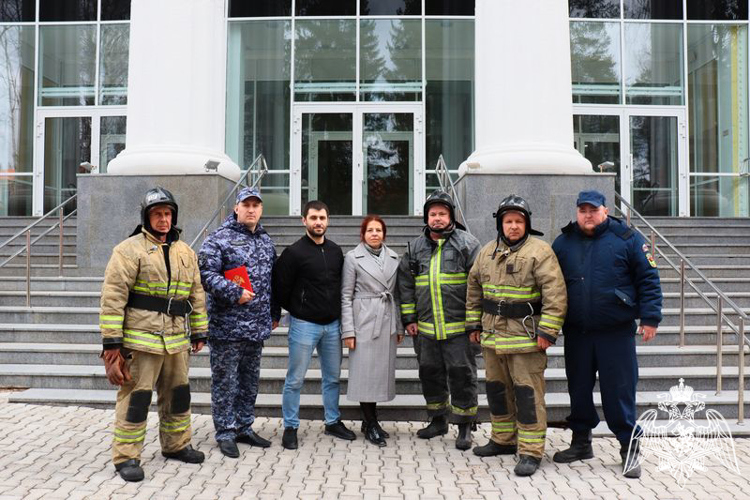 В УЧИЛИЩЕ ОТРАБОТАЛИ ПОРЯДОК И ПРАВИЛА ДЕЙСТВИЙ ПРИ ПОЖАРЕ