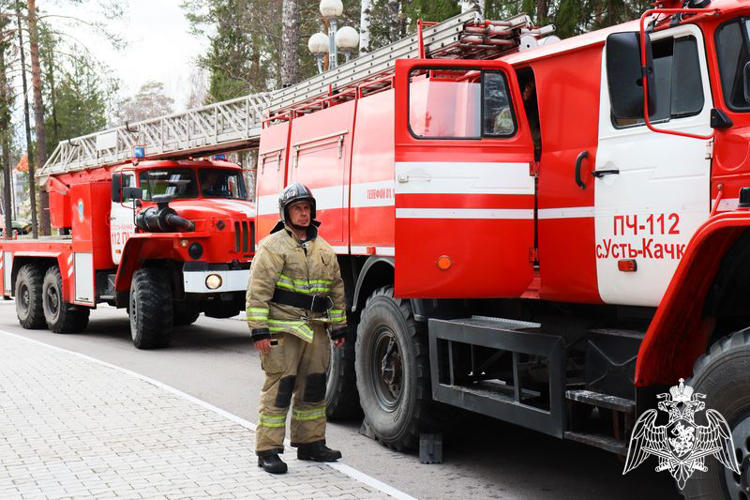 В УЧИЛИЩЕ ОТРАБОТАЛИ ПОРЯДОК И ПРАВИЛА ДЕЙСТВИЙ ПРИ ПОЖАРЕ