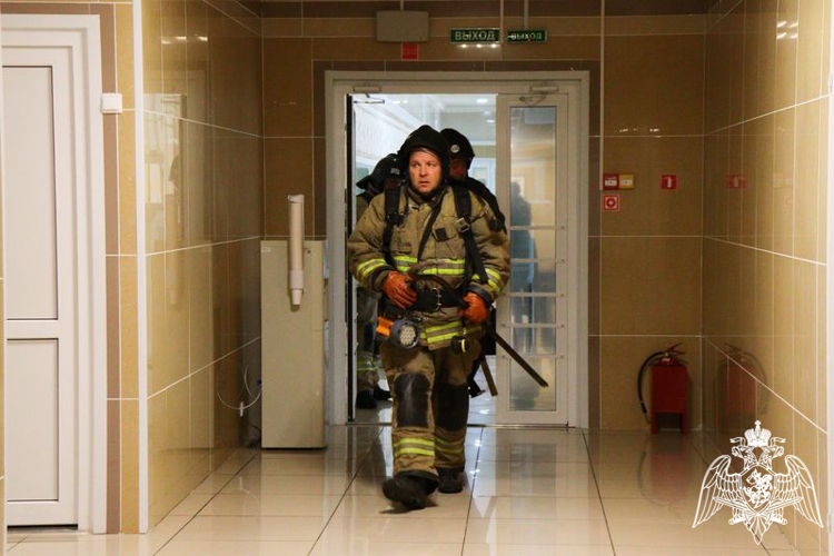 В УЧИЛИЩЕ ОТРАБОТАЛИ ПОРЯДОК И ПРАВИЛА ДЕЙСТВИЙ ПРИ ПОЖАРЕ