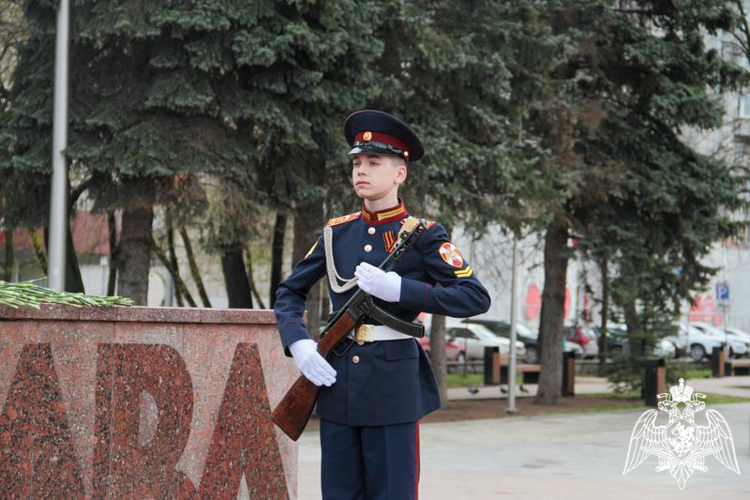«ПАМЯТИ ПАВШИХ БУДУ ДОСТОИН»
