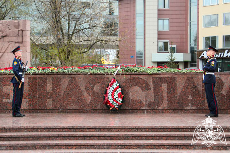 «ПАМЯТИ ПАВШИХ БУДУ ДОСТОИН»