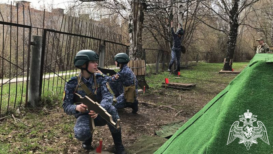 «ГРАНИТ» И «МОЛНИИ» — ВПЕРЕД!