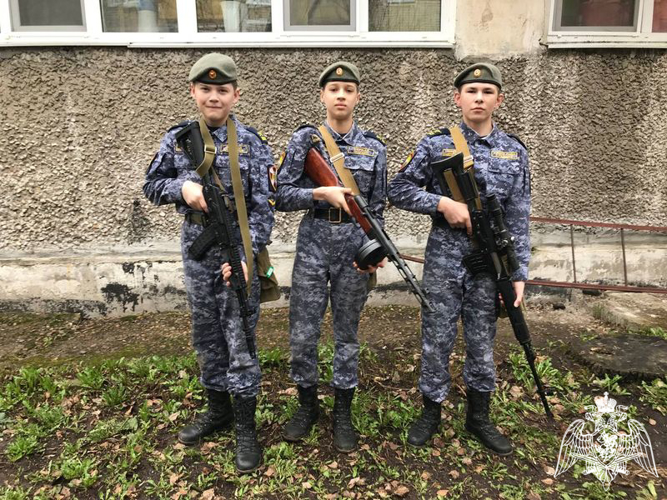«ГРАНИТ» И «МОЛНИИ» — ВПЕРЕД!