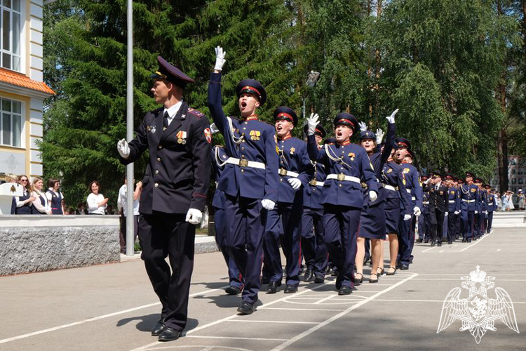 «ДО СВИДАНИЯ, ТОВАРИЩИ КАДЕТЫ!»