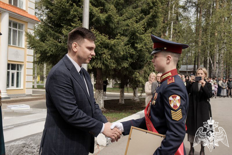КАДЕТЫ — КАНДИДАТЫ В МАСТЕРА СПОРТА ПО РУКОПАШНОМУ БОЮ