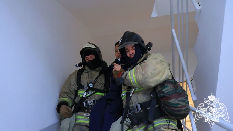 В КАДЕТСКОМ УЧИЛИЩЕ ПРОВЕДЕНА ТРЕНИРОВКА ПО ЭВАКУАЦИИ ОБУЧАЮЩИХСЯ И РАБОТНИКОВ