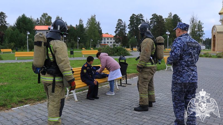 В КАДЕТСКОМ УЧИЛИЩЕ ПРОВЕДЕНА ТРЕНИРОВКА ПО ЭВАКУАЦИИ ОБУЧАЮЩИХСЯ И РАБОТНИКОВ