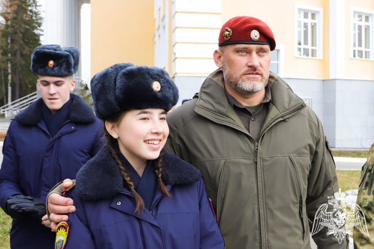 ГЕРОЙ РОССИИ В ГОСТЯХ У КАДЕТСКОГО УЧИЛИЩА