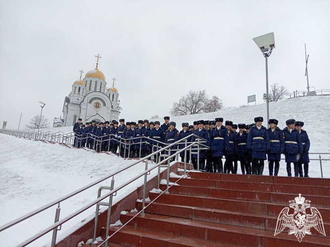 КАДЕТСКОЕ УЧИЛИЩЕ НА ПАРАДЕ ПАМЯТИ В САМАРЕ