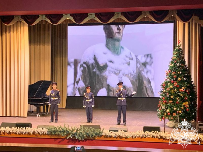 МЫ МОСКВУ ПОКОРИМ ГОЛОСАМИ