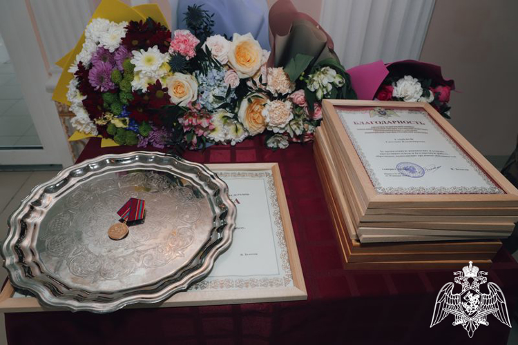 ГЕНЕРАЛ-ПОЛКОВНИК ВОРОБЬЕВ А.О. ВРУЧИЛ НАГРАДЫ ПЕДАГОГАМ И ОБУЧАЮЩИМСЯ КАДЕТСКОГО УЧИЛИЩА