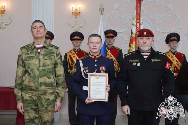 ГЕНЕРАЛ-ПОЛКОВНИК ВОРОБЬЕВ А.О. ВРУЧИЛ НАГРАДЫ ПЕДАГОГАМ И ОБУЧАЮЩИМСЯ КАДЕТСКОГО УЧИЛИЩА