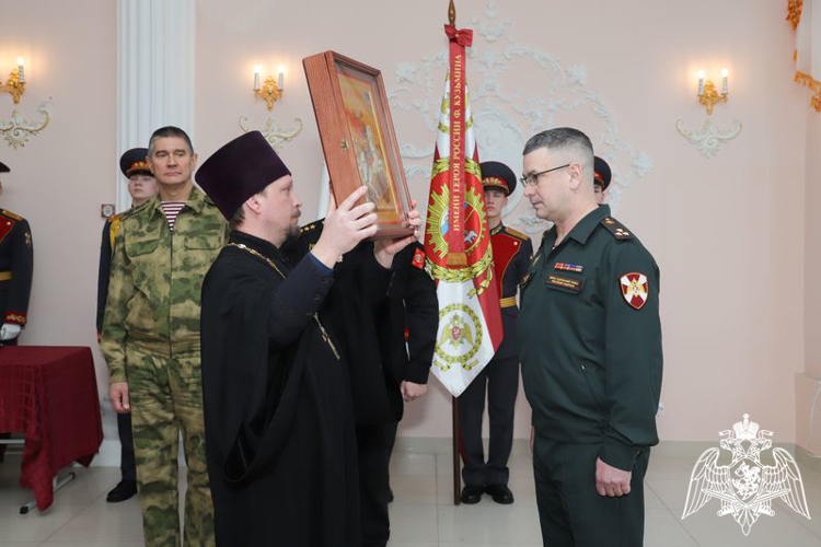 ГЕНЕРАЛ-ПОЛКОВНИК ВОРОБЬЕВ А.О. ВРУЧИЛ НАГРАДЫ ПЕДАГОГАМ И ОБУЧАЮЩИМСЯ КАДЕТСКОГО УЧИЛИЩА